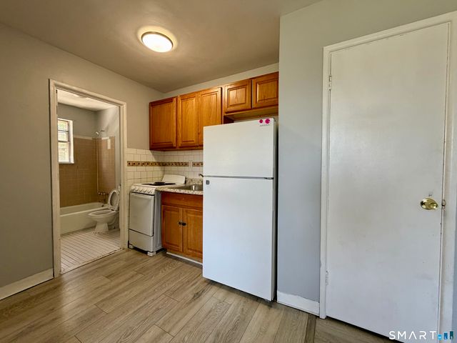 145 Cowles Street B7, Bridgeport, CT 06607