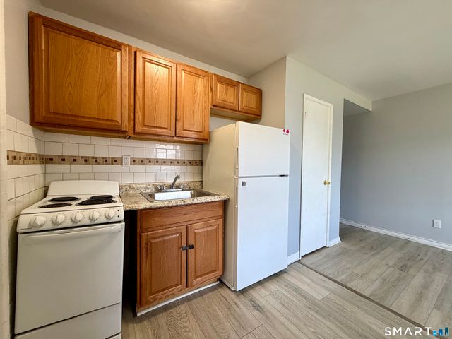 145 Cowles Street B7, Bridgeport, CT 06607