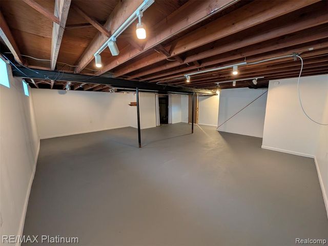 29965 Westfield Street, Livonia, MI 48150