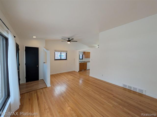 29965 Westfield Street, Livonia, MI 48150