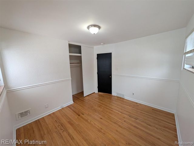 29965 Westfield Street, Livonia, MI 48150