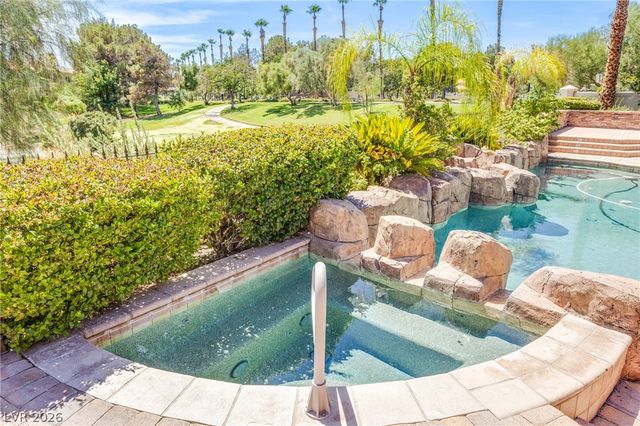 71 Cascade Creek Lane, Las Vegas, NV 89113