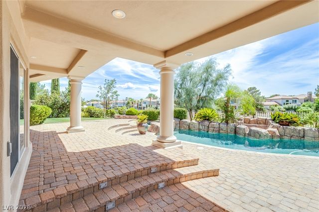 71 Cascade Creek Lane, Las Vegas, NV 89113