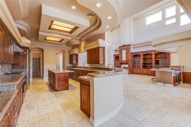 71 Cascade Creek Lane, Las Vegas, NV 89113