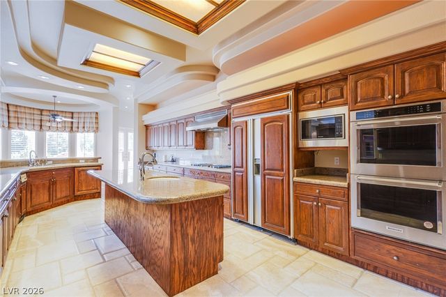 71 Cascade Creek Lane, Las Vegas, NV 89113