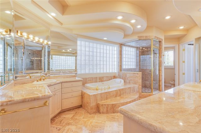 71 Cascade Creek Lane, Las Vegas, NV 89113