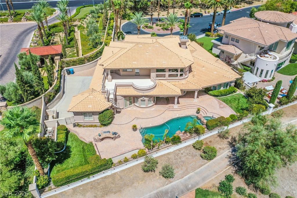 71 Cascade Creek Lane, Las Vegas, NV 89113 — photo 2