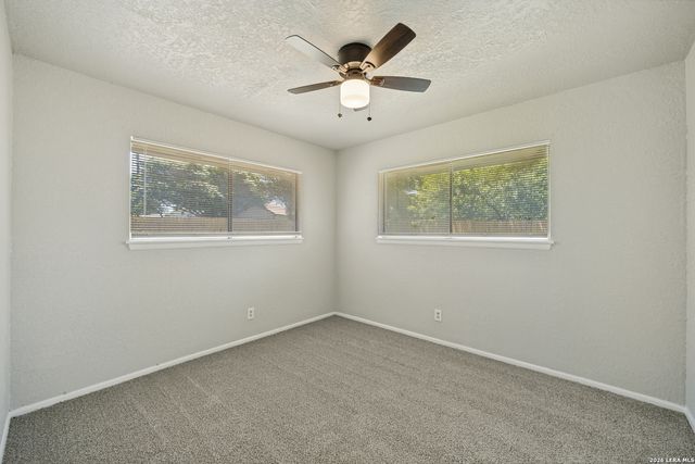 4240 CHESTNUTHILL DR, San Antonio, TX 78218