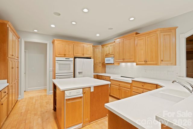 132 Berry Creek Drive, Flat Rock, NC 28731