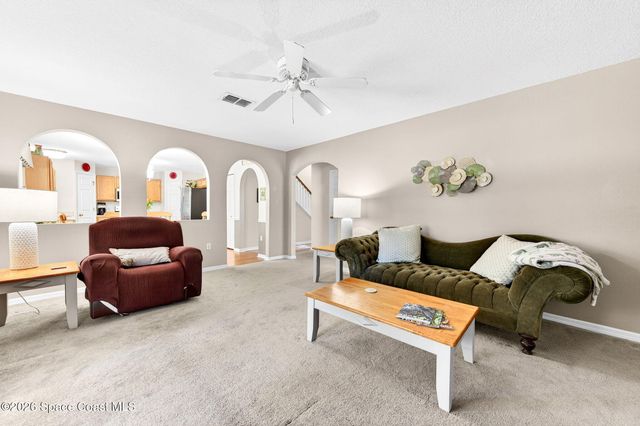 2186 Spring Creek Circle NE, Palm Bay, FL 32905