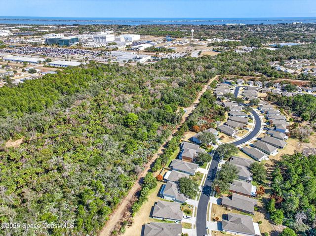 2186 Spring Creek Circle NE, Palm Bay, FL 32905