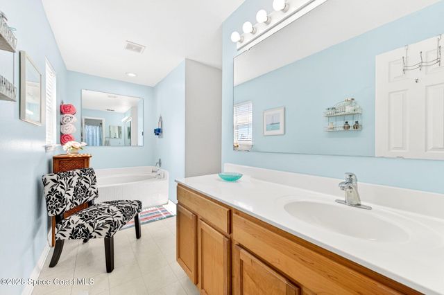 2186 Spring Creek Circle NE, Palm Bay, FL 32905
