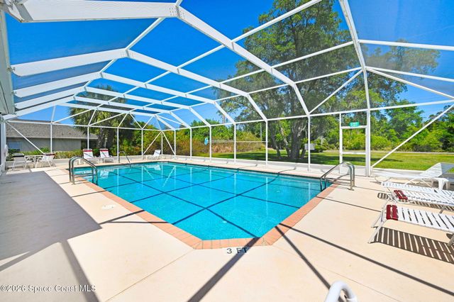 2186 Spring Creek Circle NE, Palm Bay, FL 32905