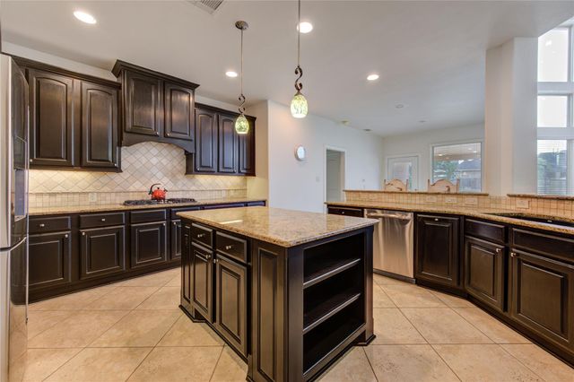 27821 Pinpoint Crossing Drive, Katy, TX 77494