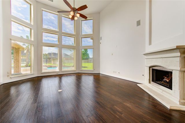 27821 Pinpoint Crossing Drive, Katy, TX 77494