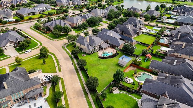 27821 Pinpoint Crossing Drive, Katy, TX 77494