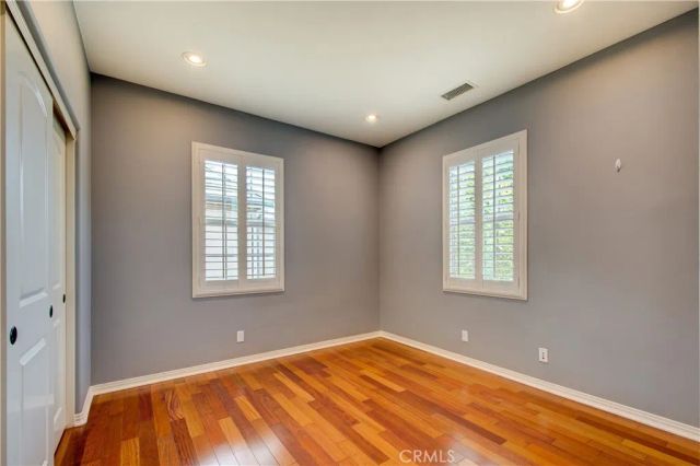 31 Twin Gables, Irvine, CA 92620