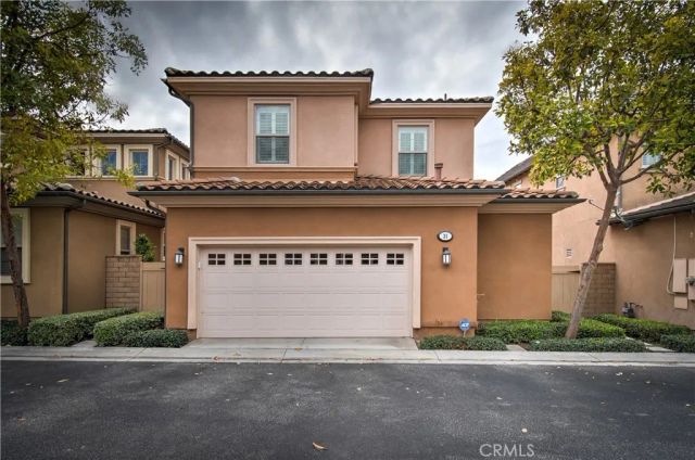31 Twin Gables, Irvine, CA 92620