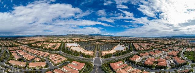 31 Twin Gables, Irvine, CA 92620