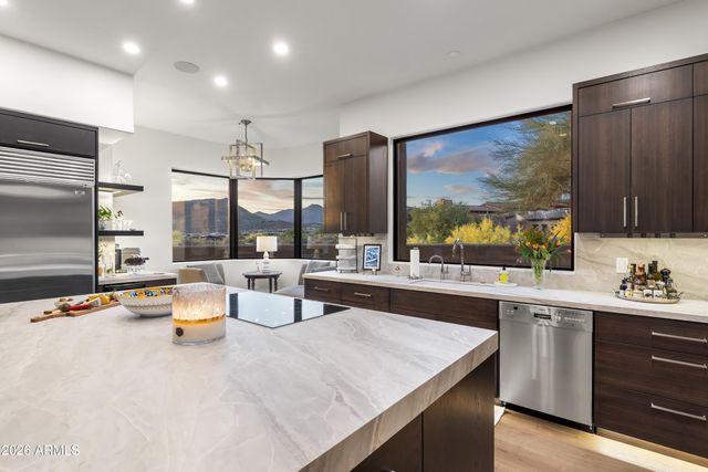 10046 E HIDDEN VALLEY Road, Scottsdale, AZ 85262