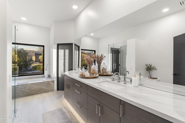 10046 E HIDDEN VALLEY Road, Scottsdale, AZ 85262