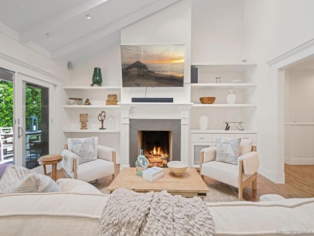 2696 Caminito Prado, La Jolla, CA 92037