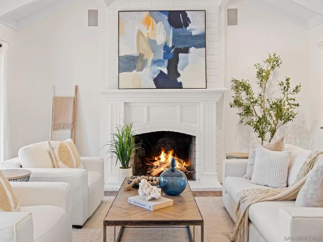 2696 Caminito Prado, La Jolla, CA 92037