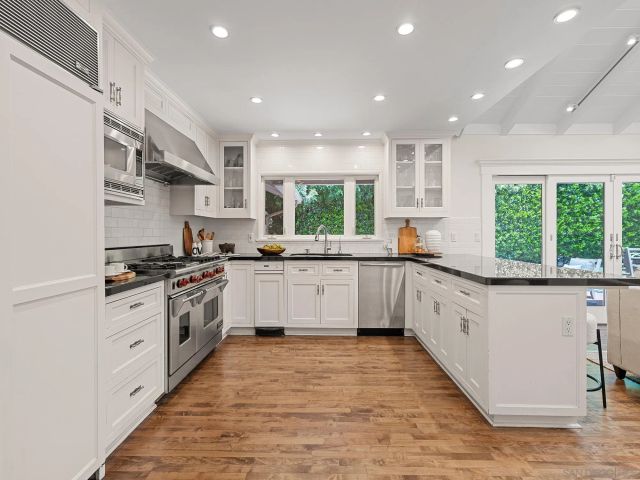 2696 Caminito Prado, La Jolla, CA 92037