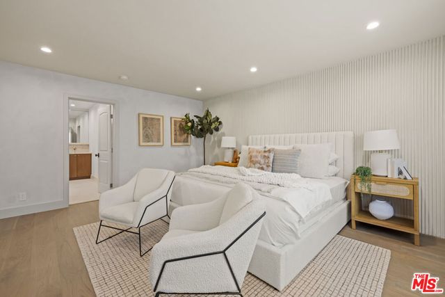 11268 Dona Lola Drive, Studio City, CA 91604