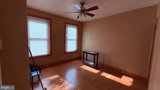 3037 N ORKNEY ST, Philadelphia, PA 19133