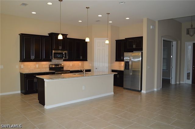 16176 Aberdeen AVE, Naples, FL 34110