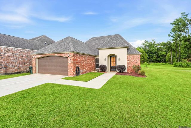 12292 Dutchtown Villa Dr, Geismar, LA 70734