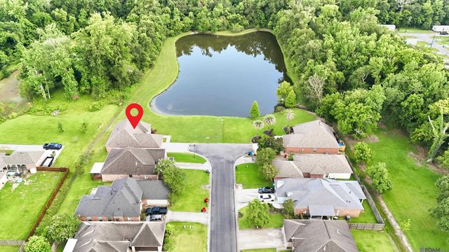 12292 Dutchtown Villa Dr, Geismar, LA 70734