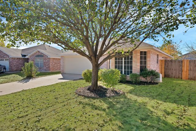725 Azalea Lane, Cedar Hill, TX 75104