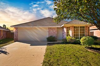 725 Azalea Lane, Cedar Hill, TX 75104