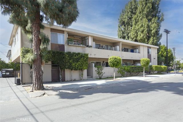 12020 Hamlin Street, North Hollywood, CA 91606