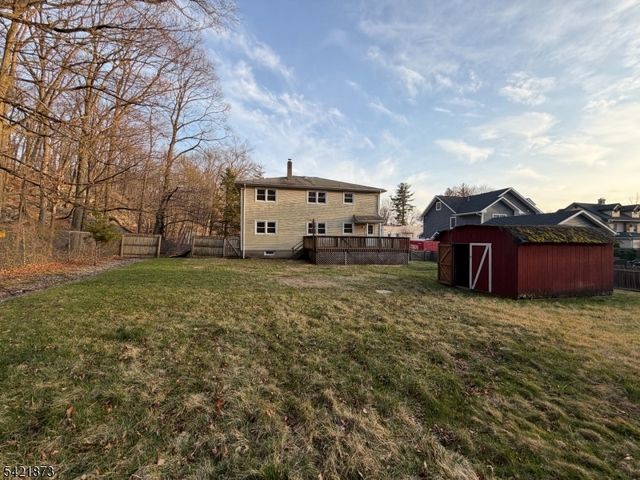 28 Carr St, Pompton Lakes Boro, NJ 07442