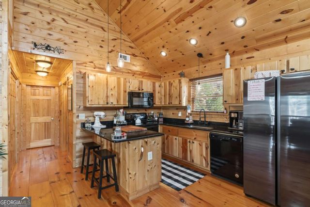 294 Whispering Hills Road, Murphy, NC 28906