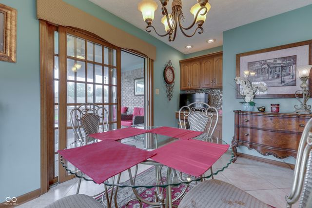 1021 Hudson Bay Drive, Greenwood, IN 46142