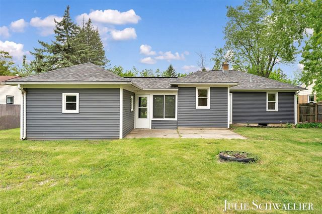 4300 Fuller Avenue, Grand Rapids, MI 49508