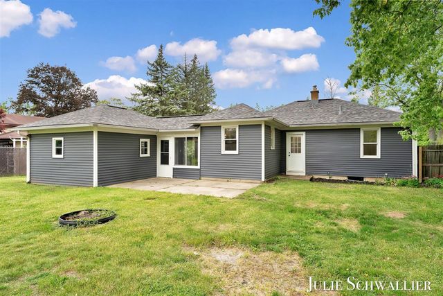4300 Fuller Avenue, Grand Rapids, MI 49508