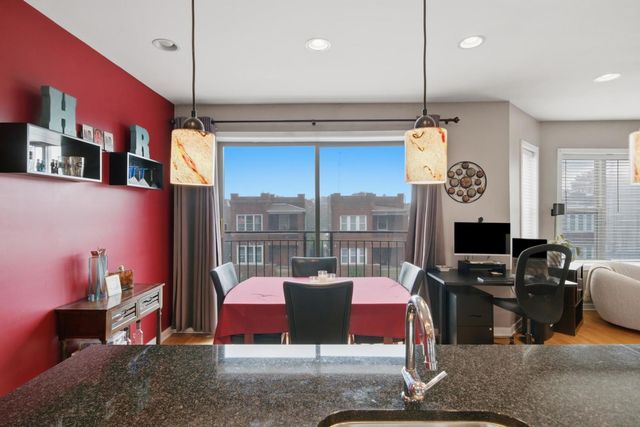 3008 W ADDISON Street 3S, Chicago, IL 60618