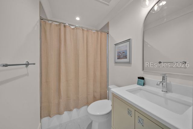 40 Folly Field Road 326, Hilton Head Island, SC 29928