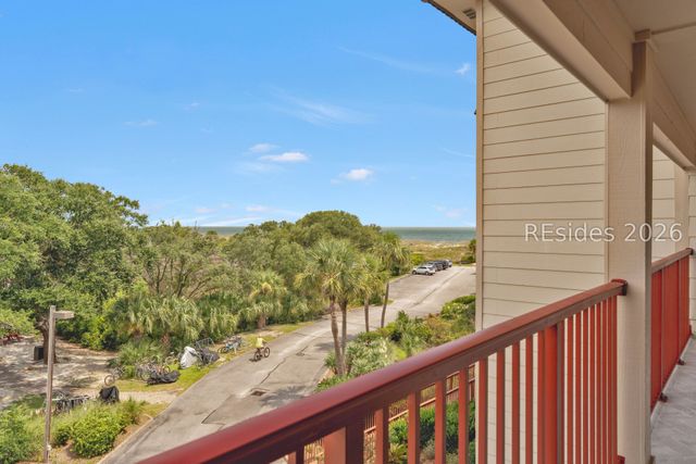 40 Folly Field Road 326, Hilton Head Island, SC 29928