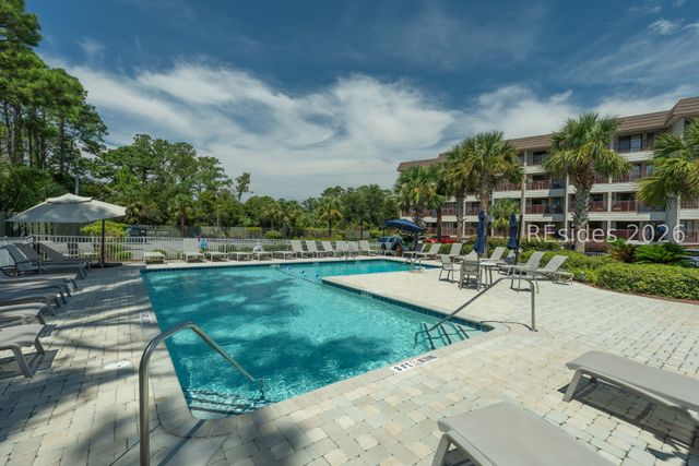 40 Folly Field Road 326, Hilton Head Island, SC 29928
