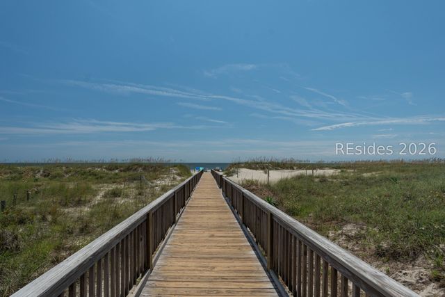 40 Folly Field Road 326, Hilton Head Island, SC 29928