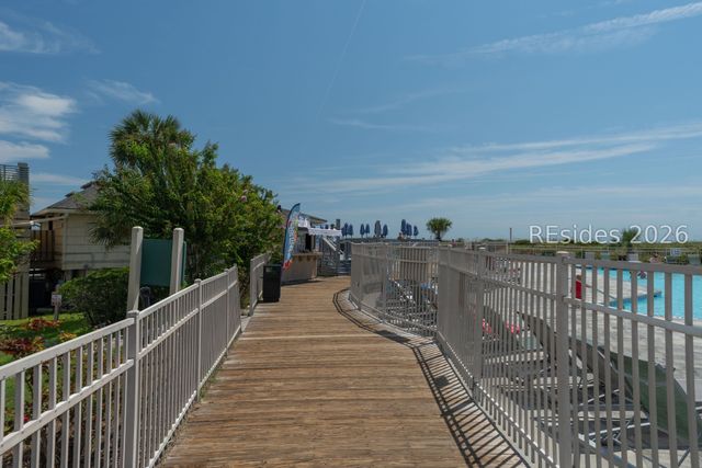 40 Folly Field Road 326, Hilton Head Island, SC 29928