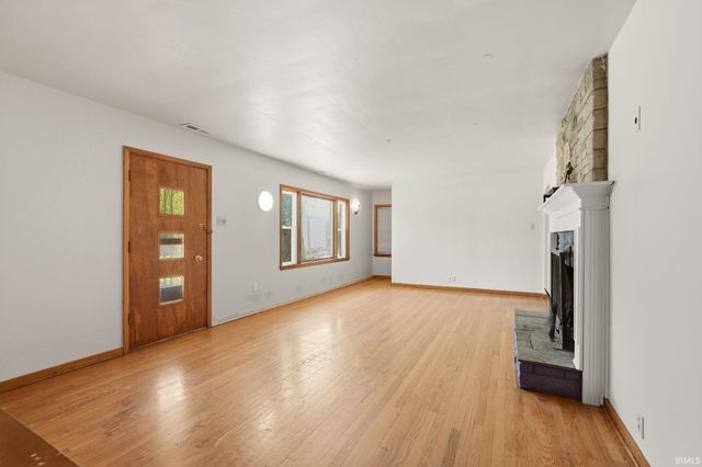 5711 Homewood Drive, Fort Wayne, IN 46825