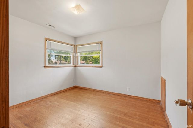 5711 Homewood Drive, Fort Wayne, IN 46825
