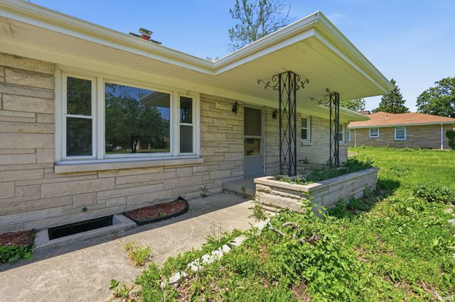 5711 Homewood Drive, Fort Wayne, IN 46825